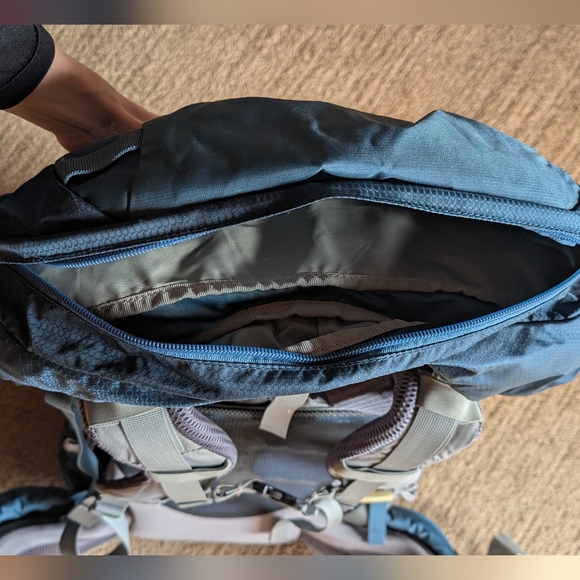 Osprey Women's Ariel 65L Backpack Deep Blue Grey Hiking Backpacking - Picture 12 of 16